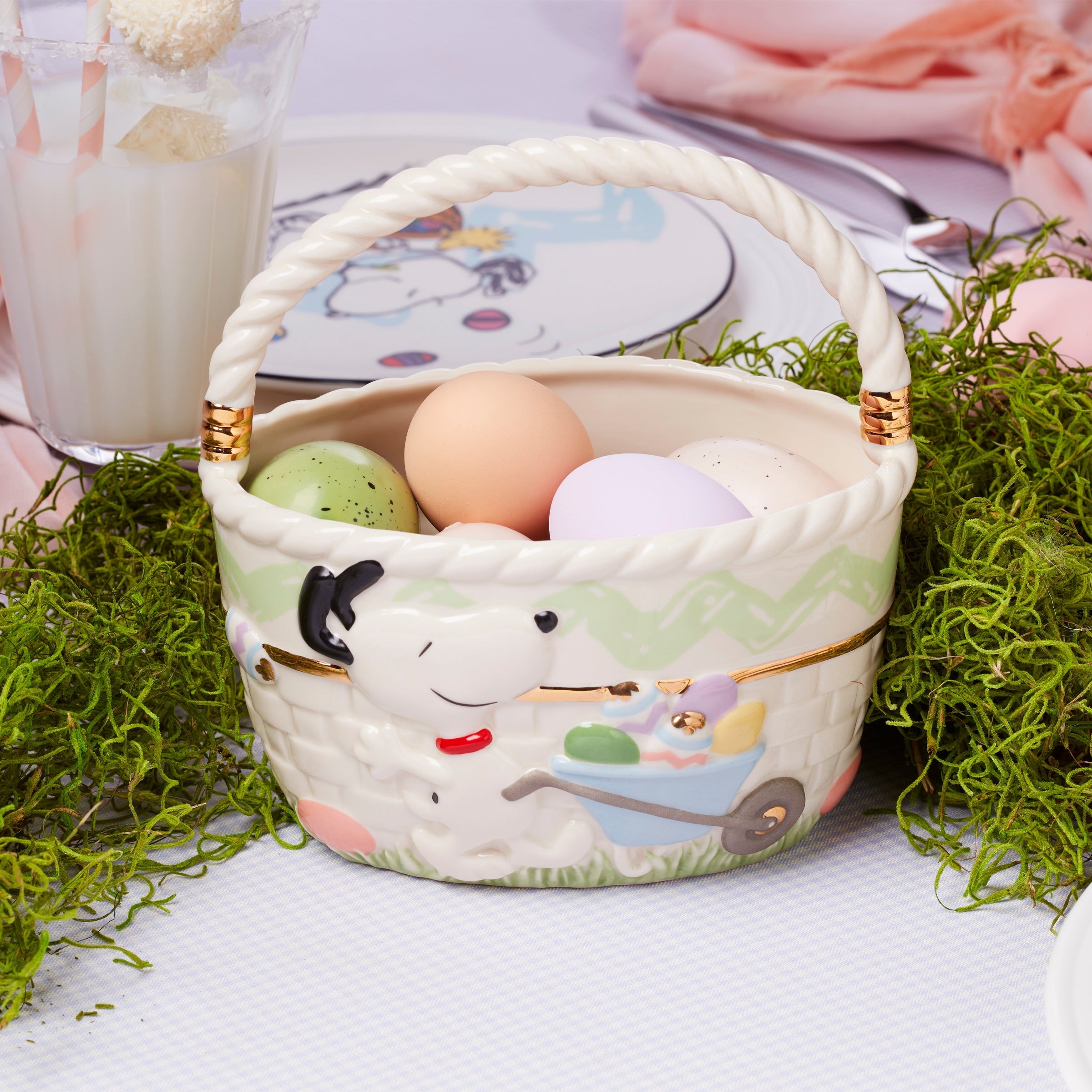 Lenox Premium Snoopy Easter Basket - Image 4
