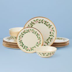 Lenox Premium Holiday 18-Piece Dinnerware Set