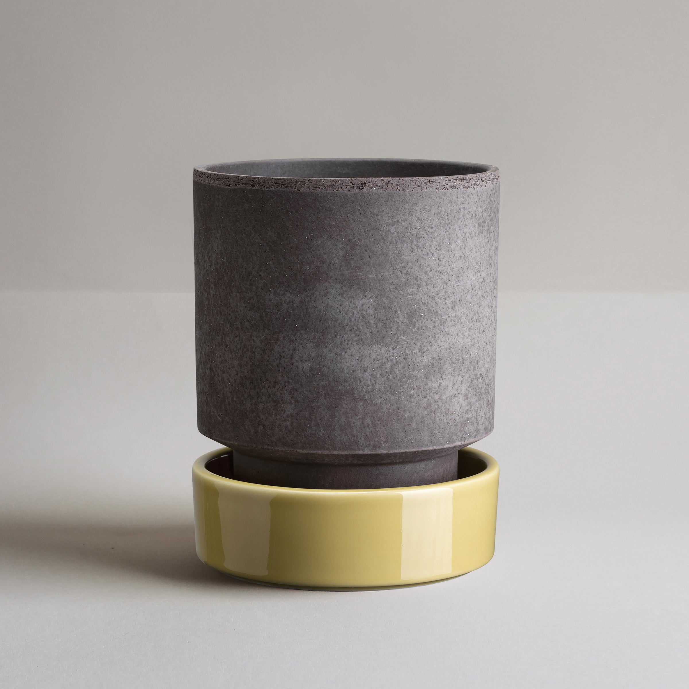 Lenox Premium Hoff Raw Grey & Glazed Pale Yellow 14cm Pot with Saucer - Image 2