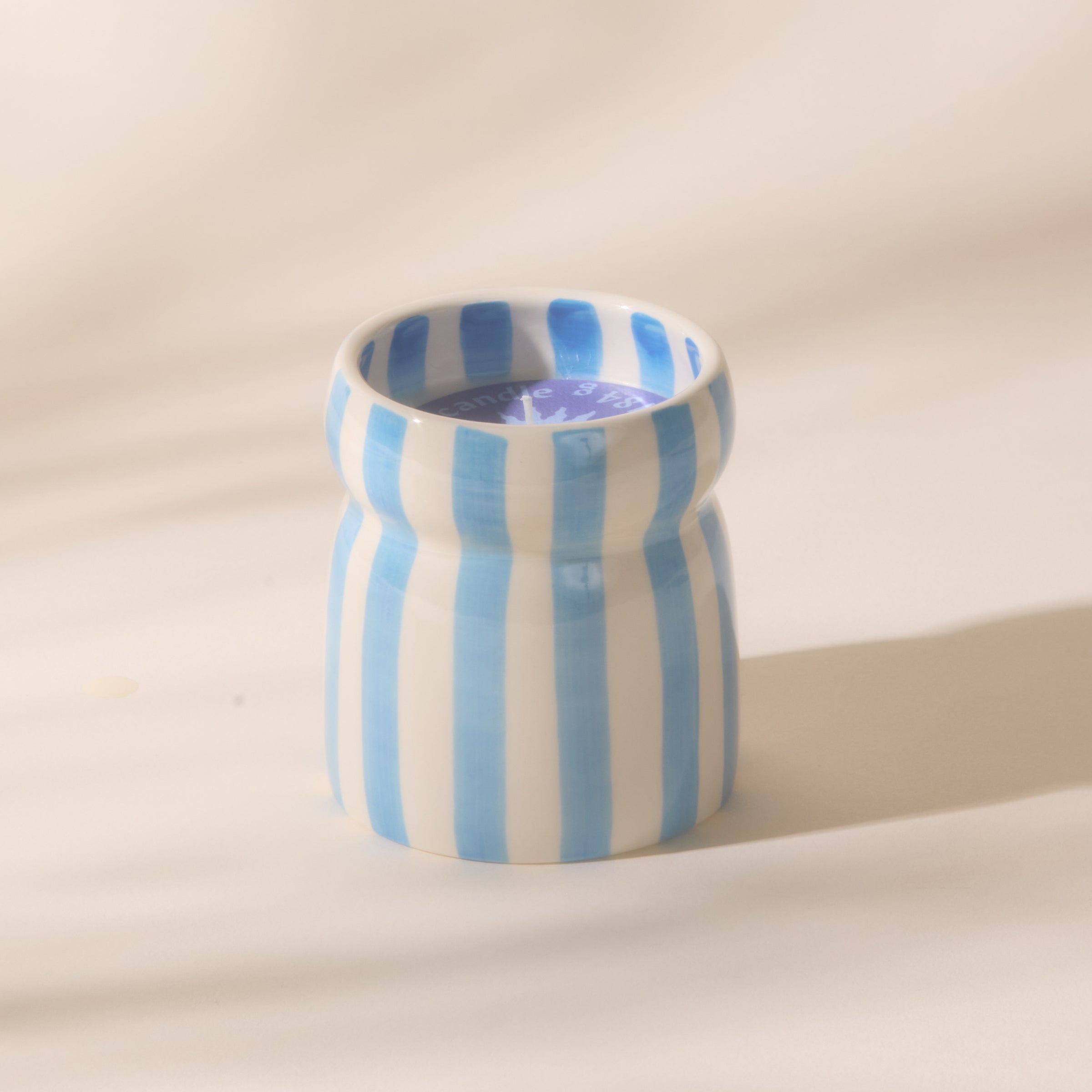 Lenox Premium Cabana Lost At Sea 6.5oz Candle - Image 2