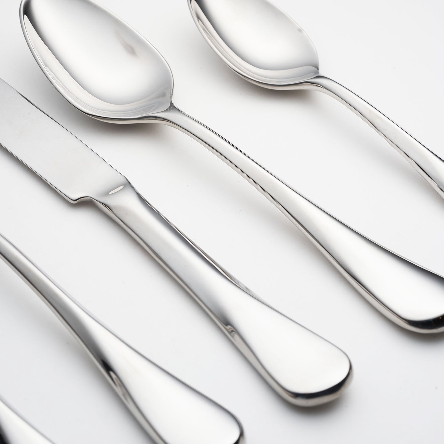 Lenox Premium Eloquence 20-Piece Flatware Set - Image 4