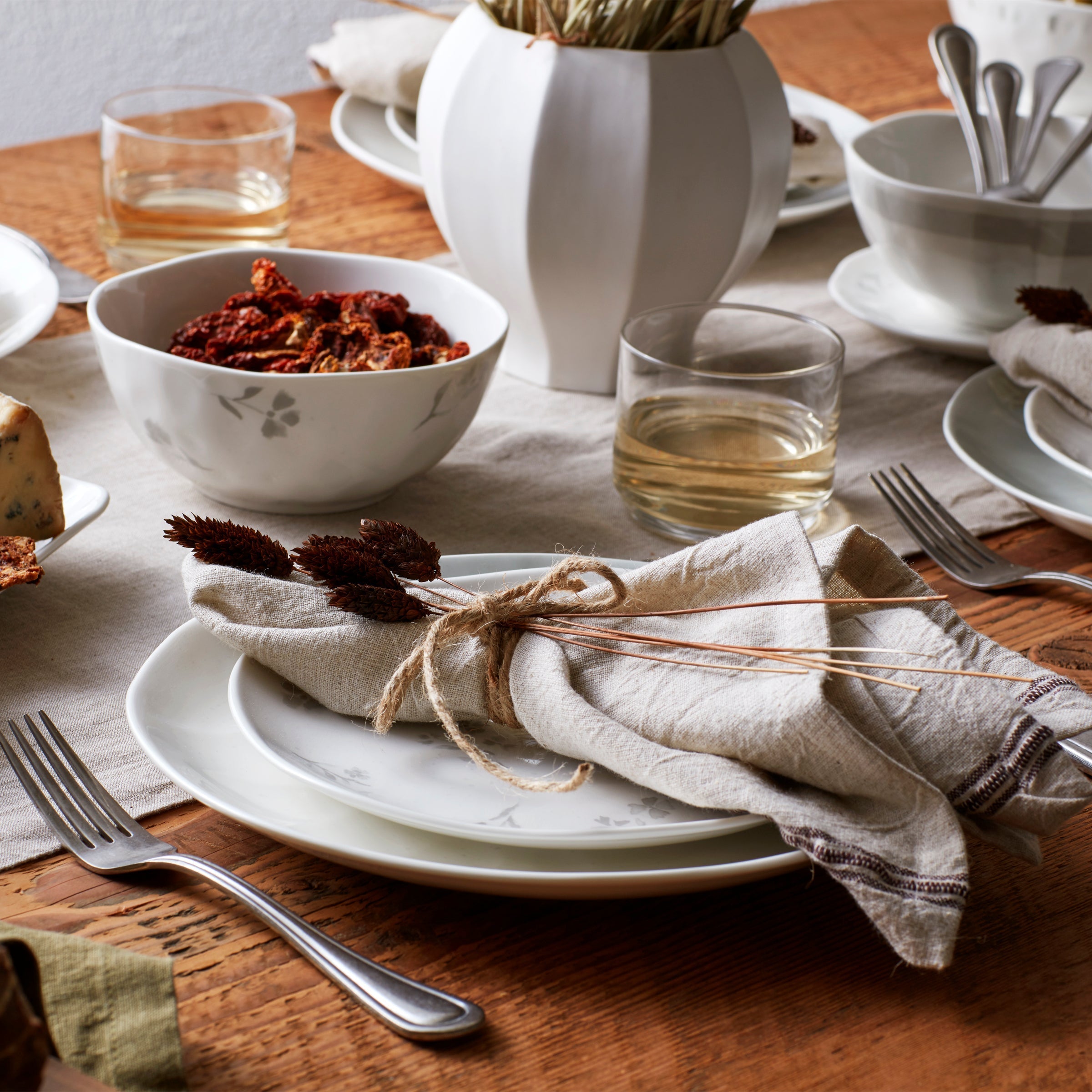 Lenox Premium Oyster Bay 12-Piece Dinnerware Set - Image 7