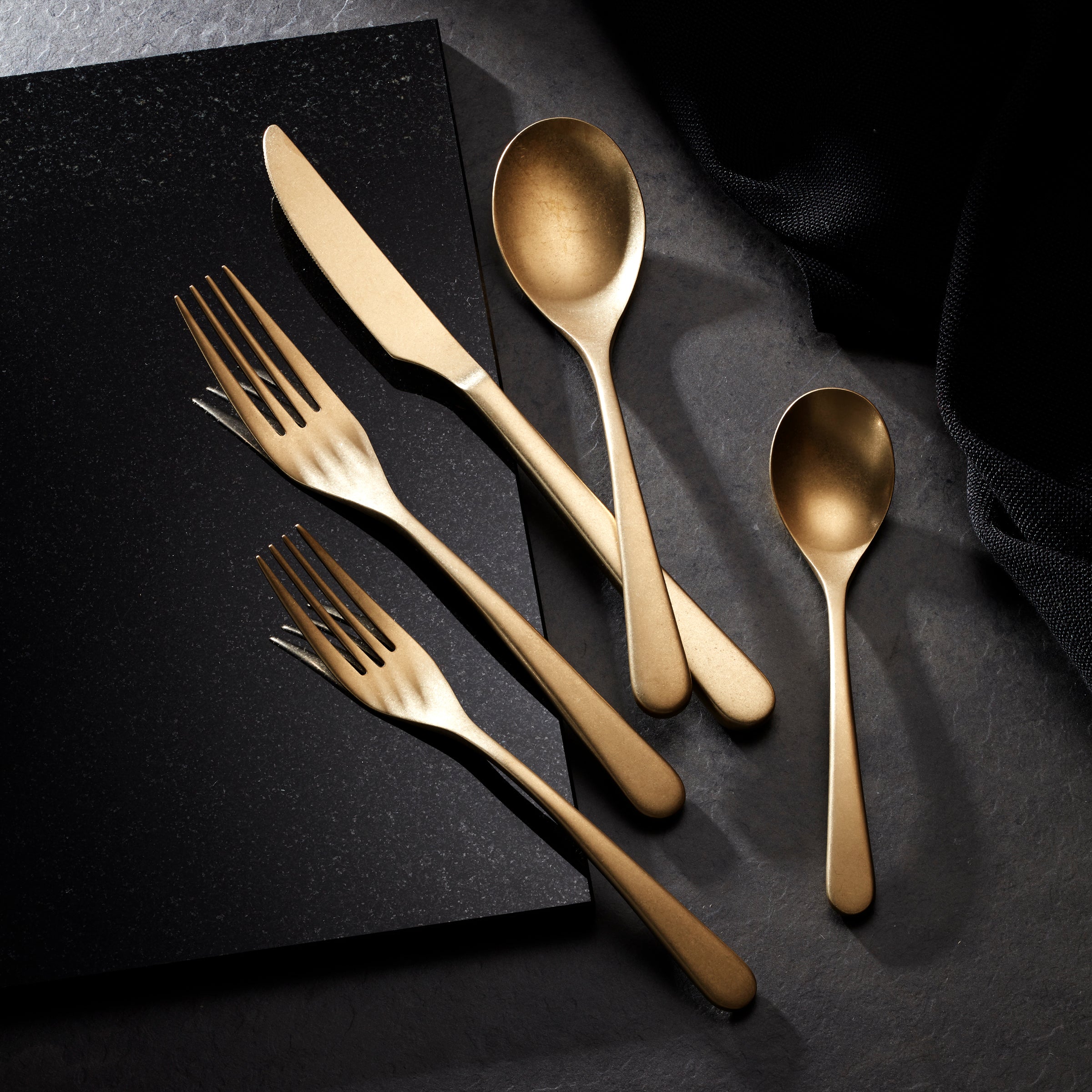 Lenox Premium Kenbrook Champagne Vintage 20-Piece Flatware Set - Image 5
