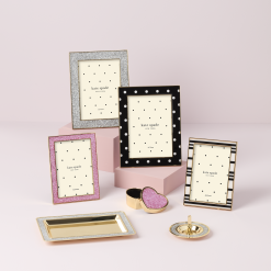 Alternative view of Lenox Premium Sitting Pretty Dot 5x7 Photo Frame