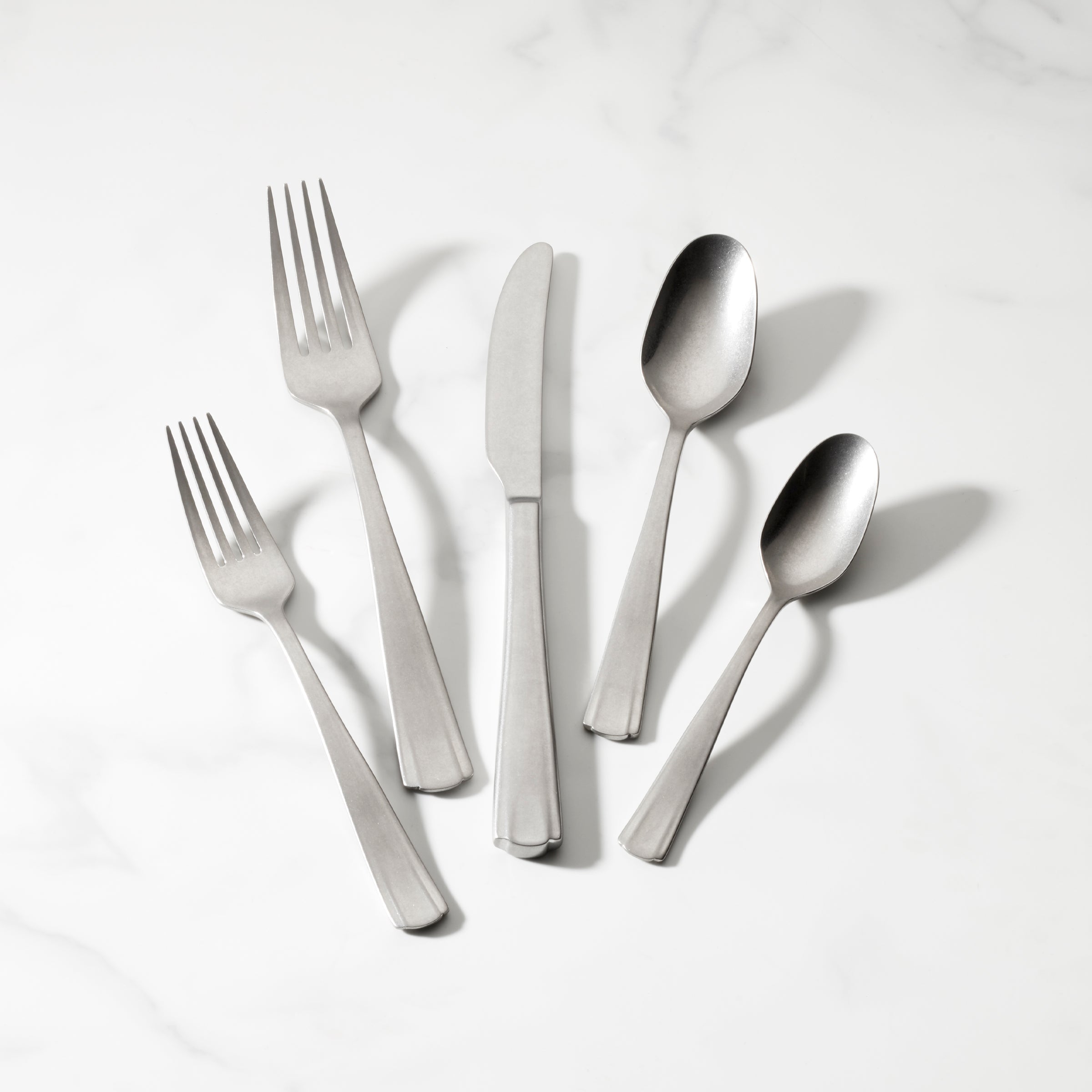 Lenox Premium French Perle Scallop Vintage 65-Piece Flatware Set