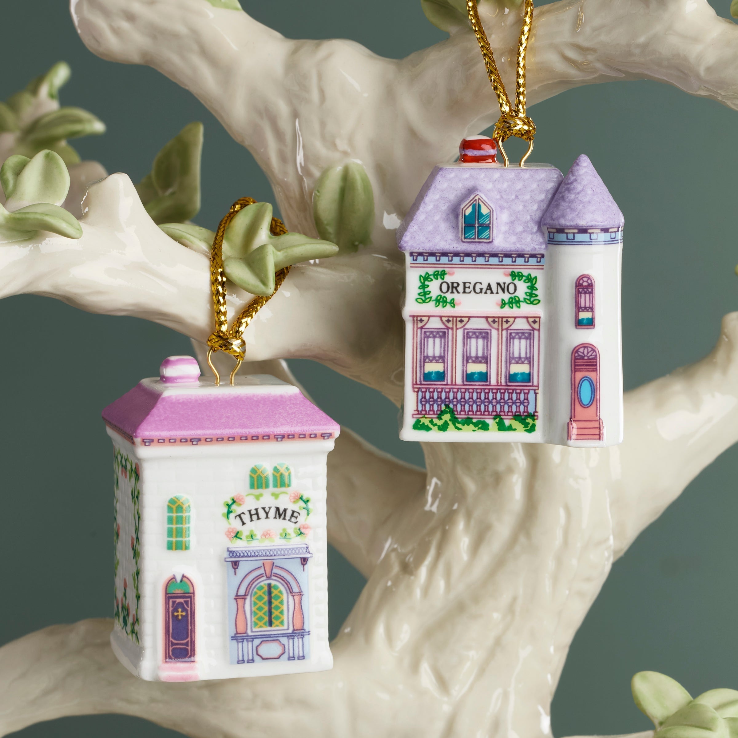 Lenox Premium Lenox Spice Village 10-Piece Mini Ornament Set - Image 6
