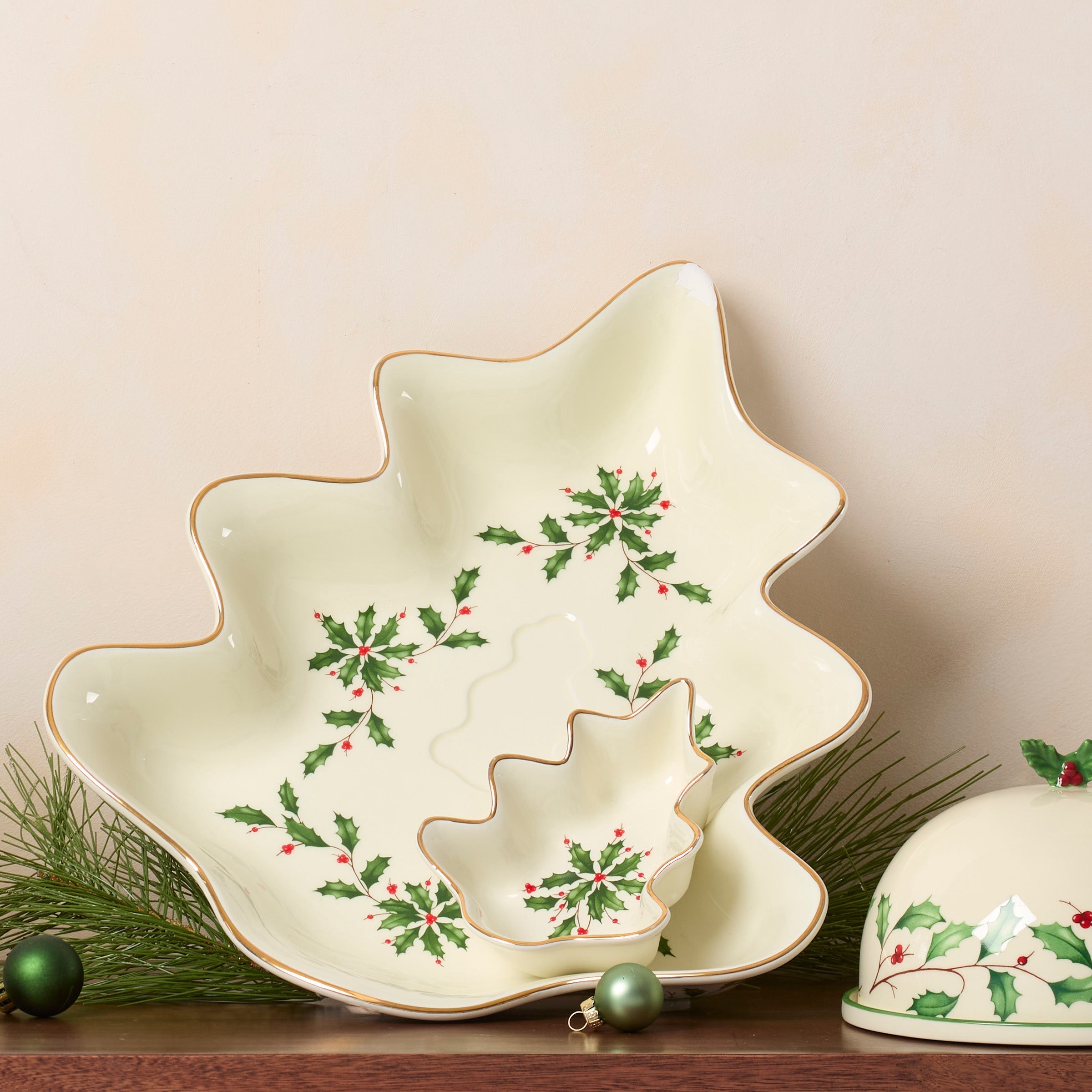 Lenox Premium Holiday Tree Chip & Dip Set - Image 3