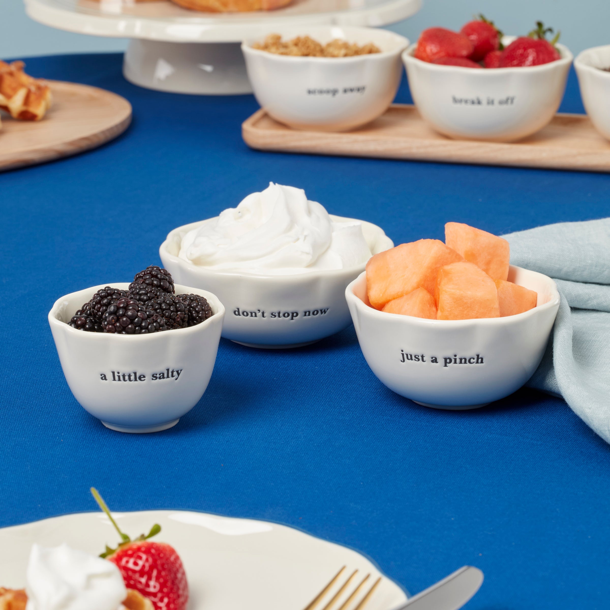 Lenox Premium What A Treat 3-Piece Stacking Bowl Set - Image 3