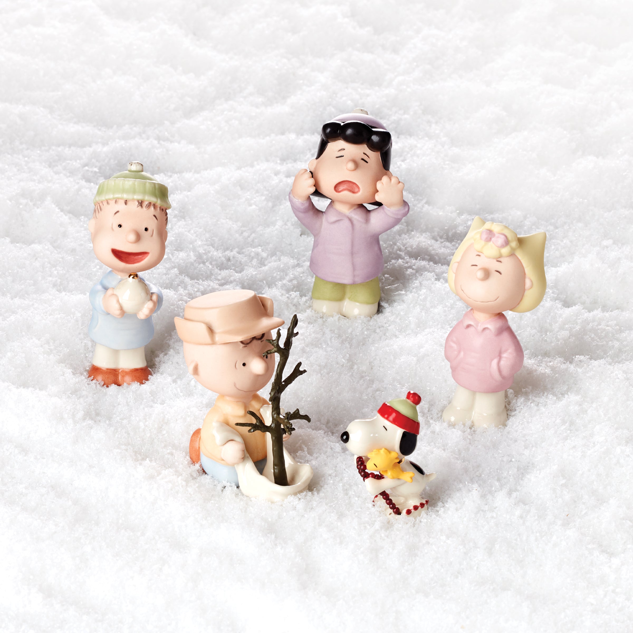 Lenox Premium Peanuts A Charlie Brown Christmas 5-Piece Figurine Set