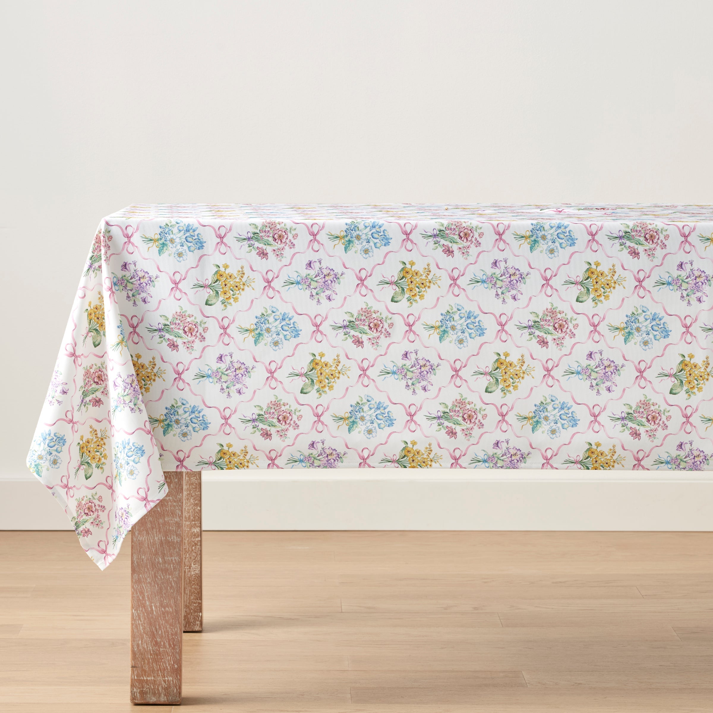 Lenox Premium Bouquet Ribbon 60x120 Tablecloth
