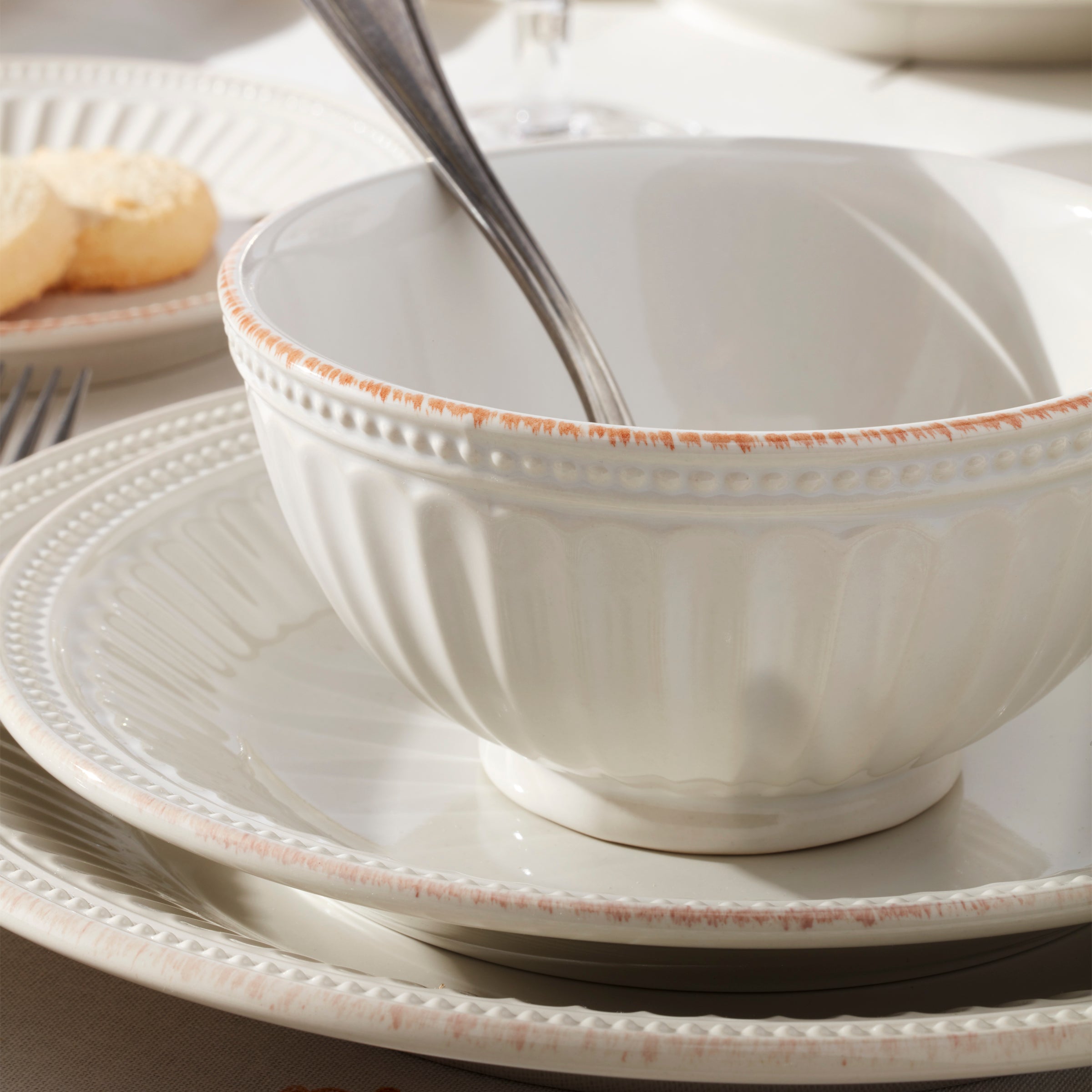 Lenox Premium French Perle Groove White 4-Piece Place Setting - Image 3