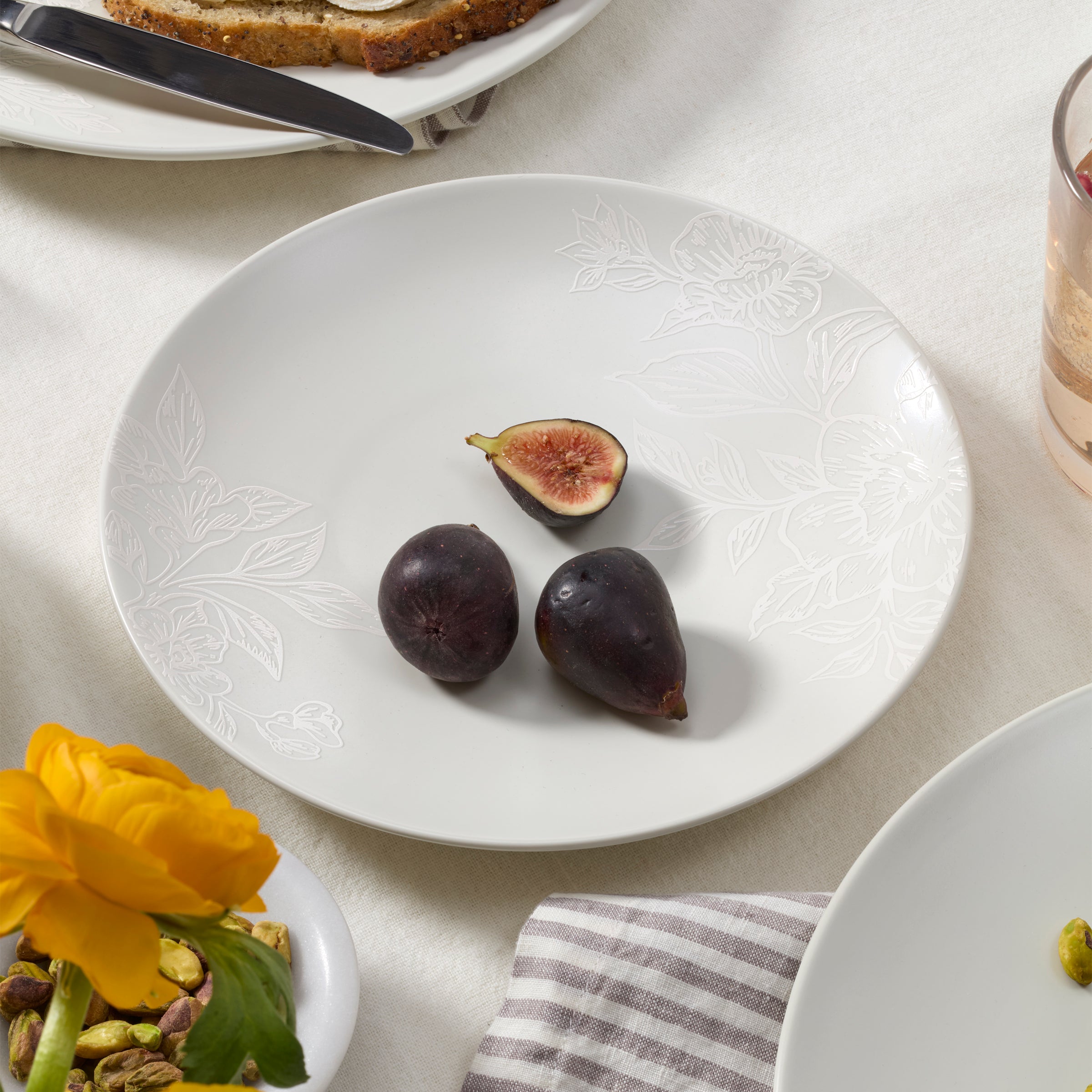 Lenox Premium Roseto White 12-Piece Dinnerware Set - Image 5