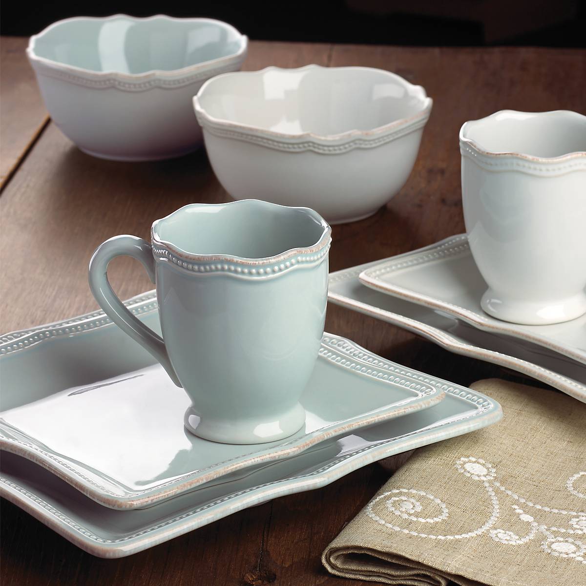 Lenox Premium French Perle Bead White 4-Piece Place Setting - Image 4