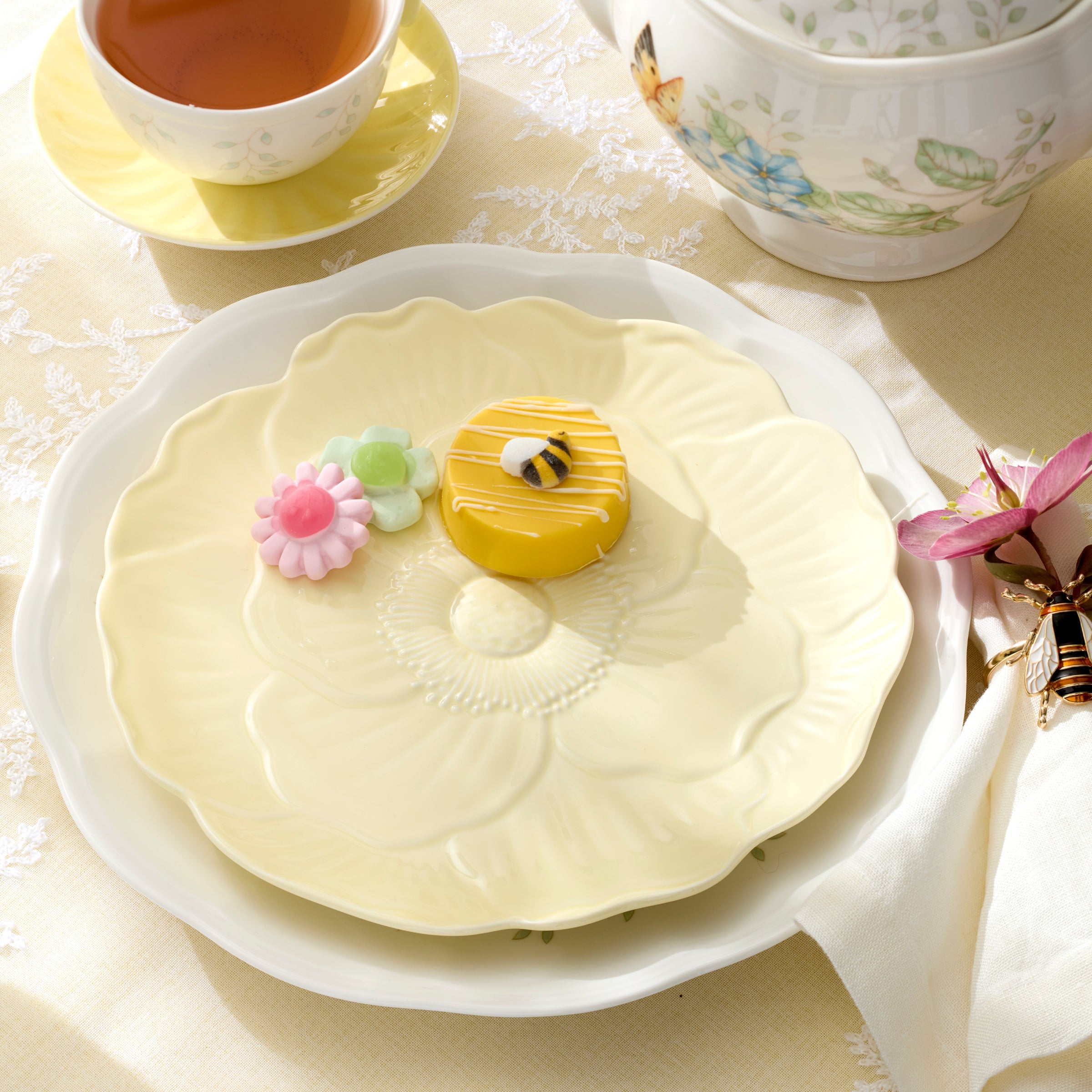 Lenox Premium Butterfly Meadow Floral Yellow Accent Plates, Set of 4 - Image 2