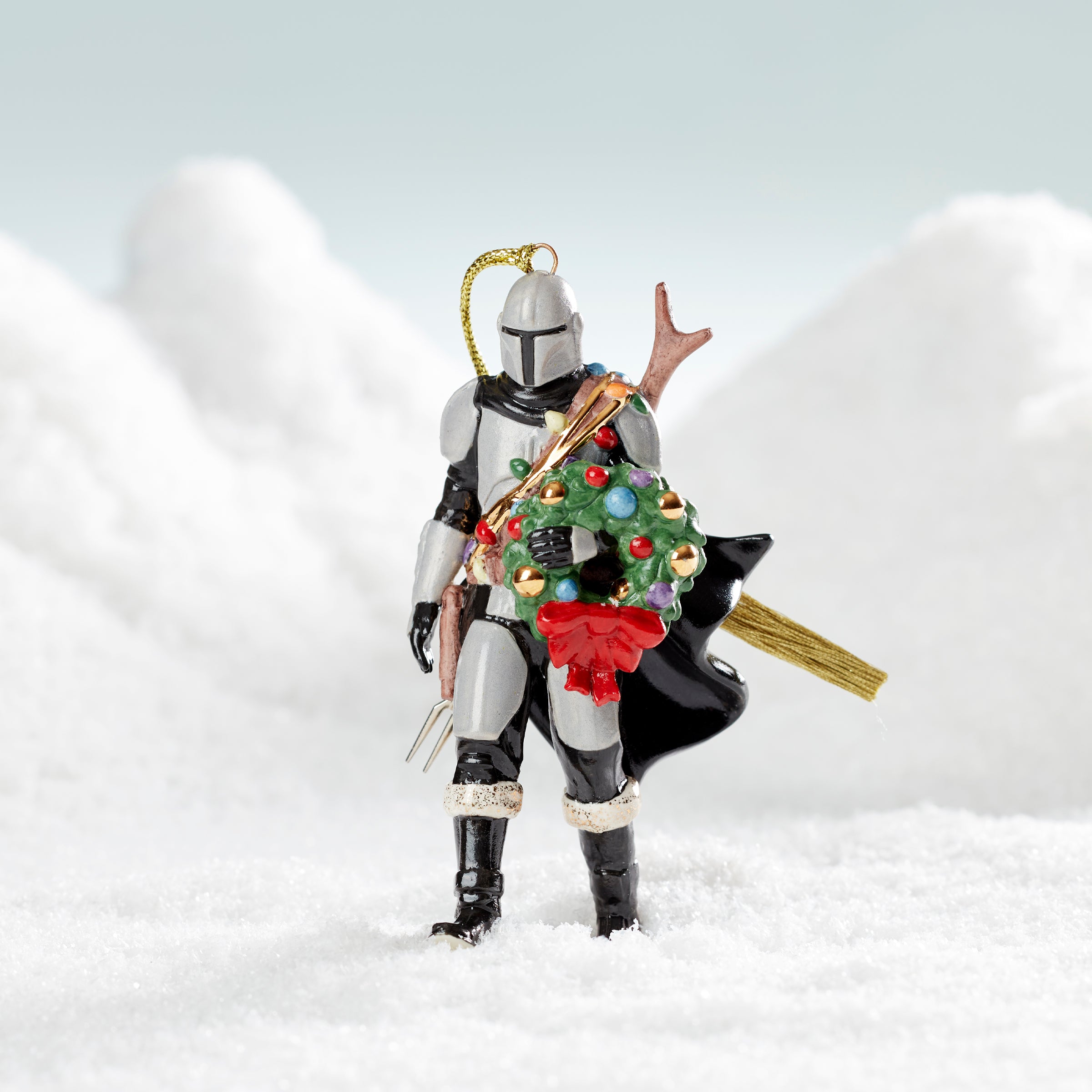 Lenox Premium Mandalorian Ornament - Image 3