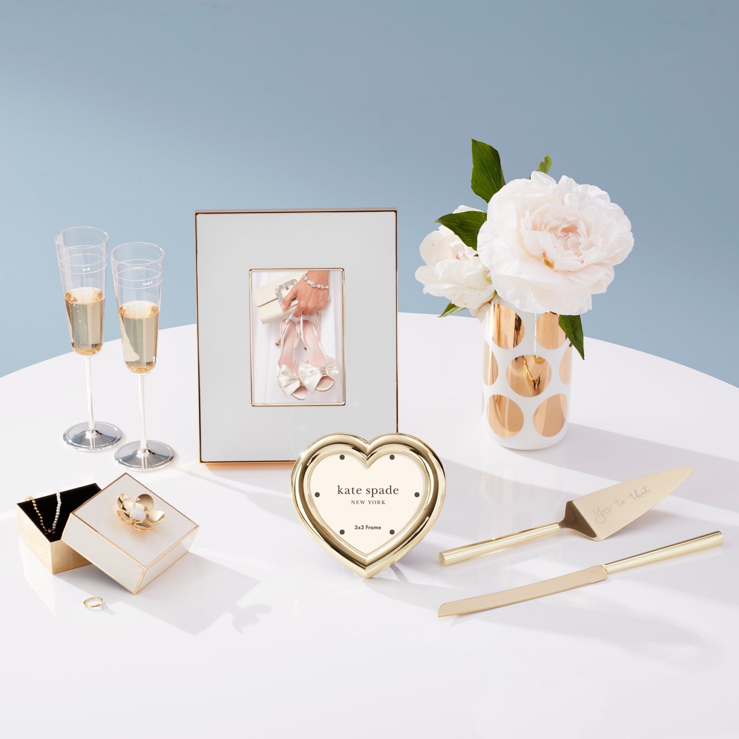 Lenox Premium Charmed Life Gold Heart Photo Frame - Image 2