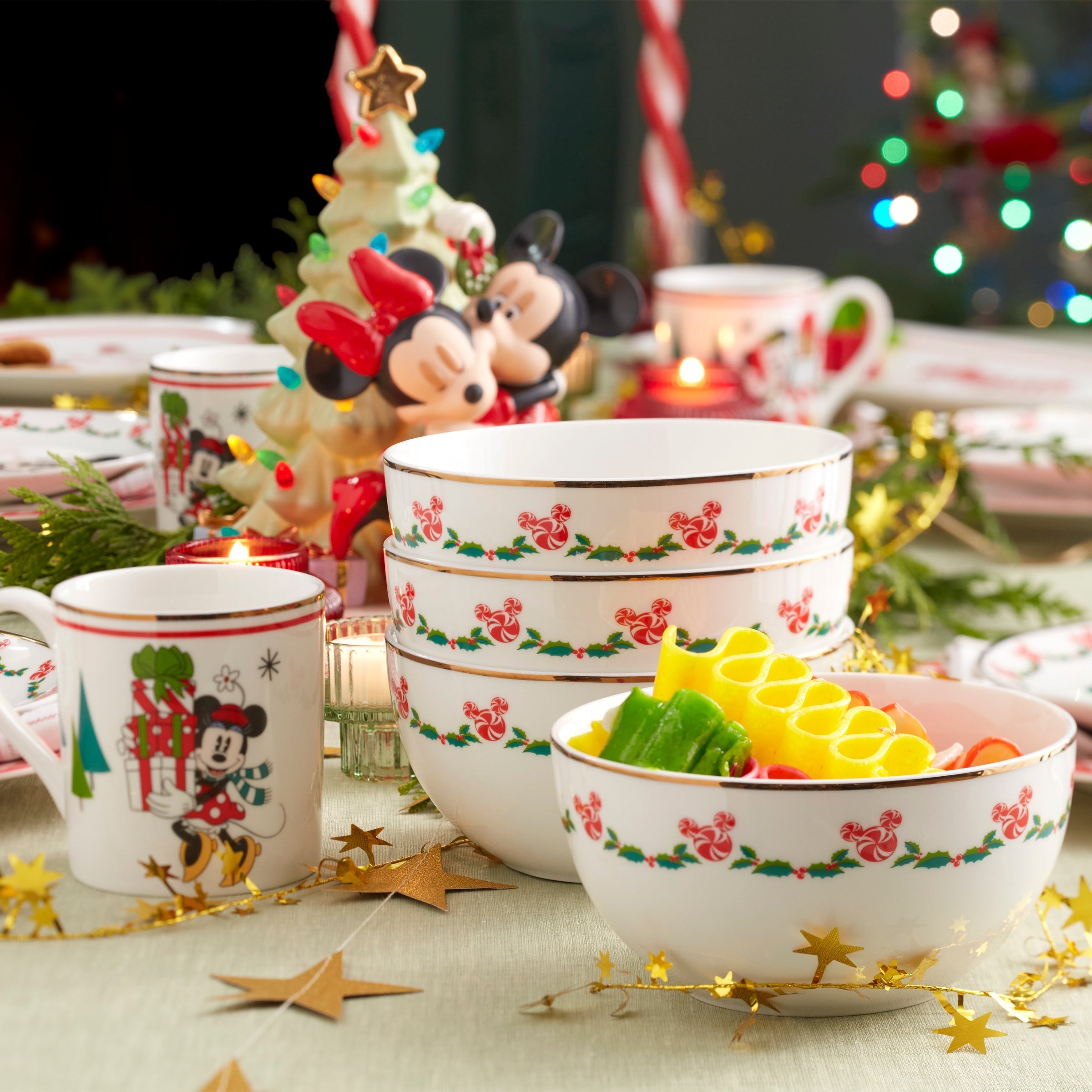Lenox Premium Disney Holiday 12-Piece Dessert Set - Image 3
