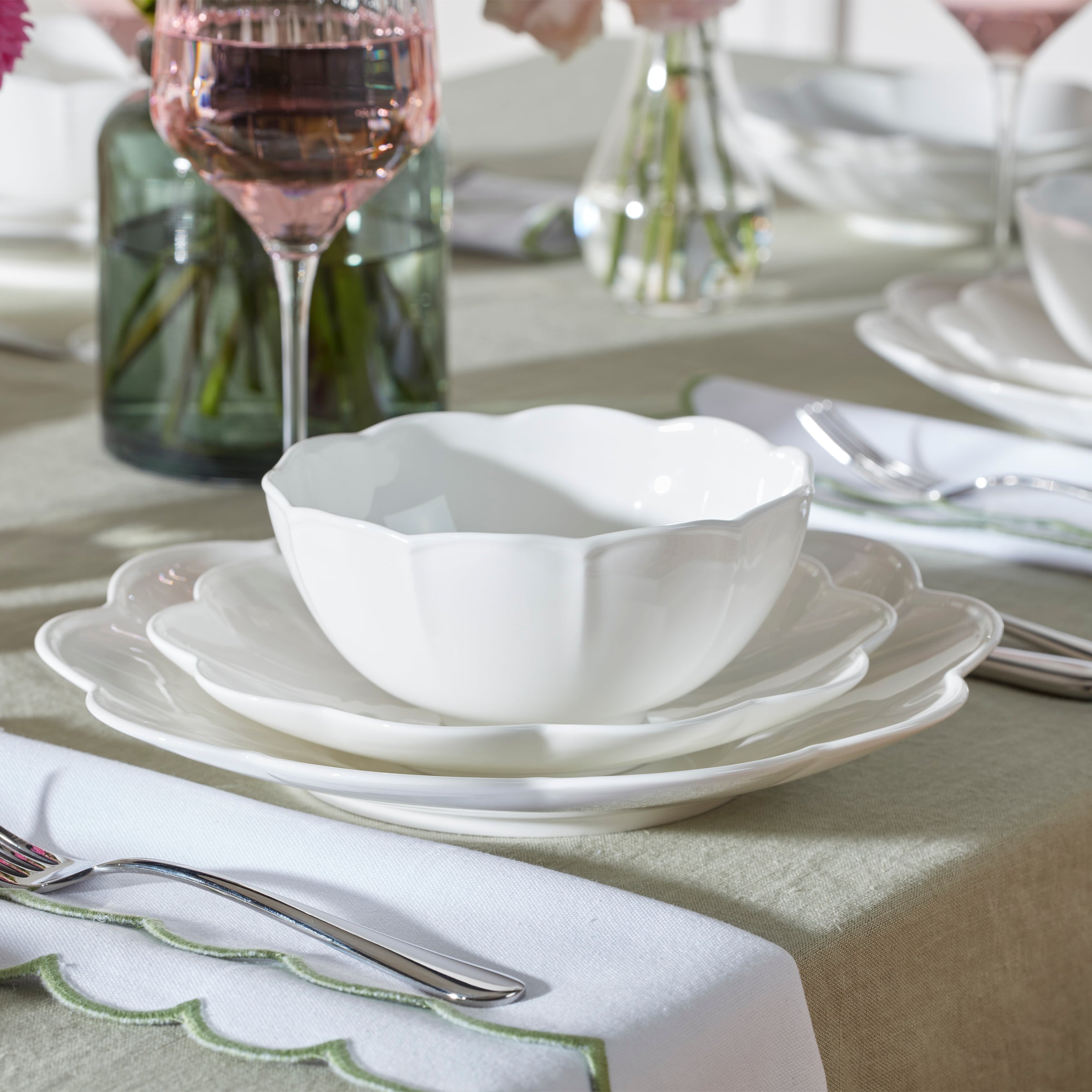 Lenox Premium Studio 1414 Scallop 12-Piece Dinnerware Set - Image 15